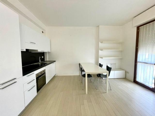 Appartamento in affitto a Centro, Gallarate