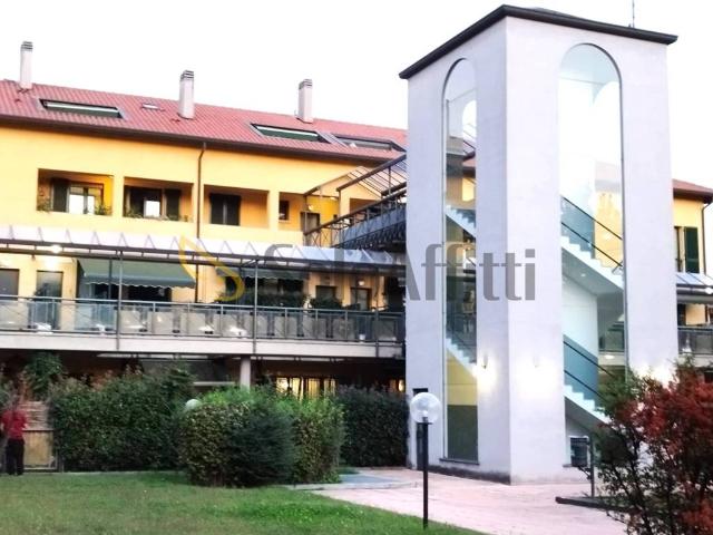 Appartamento in affitto a Santa Maria Rossa, Garbagnate Milanese