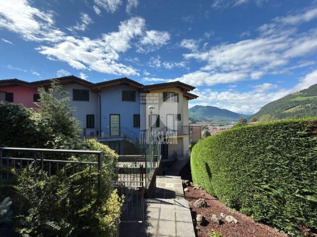 Appartamento in affitto a Gazzaniga, Lombardia