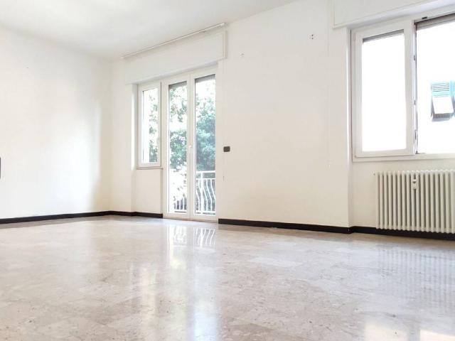 Appartamento in affitto a Medio Levante, Serra Riccò