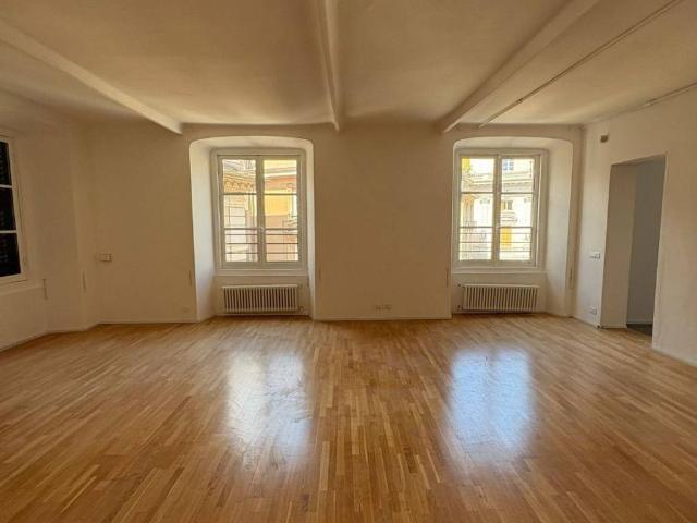 Appartamento in affitto a Centro Est, Serra Riccò