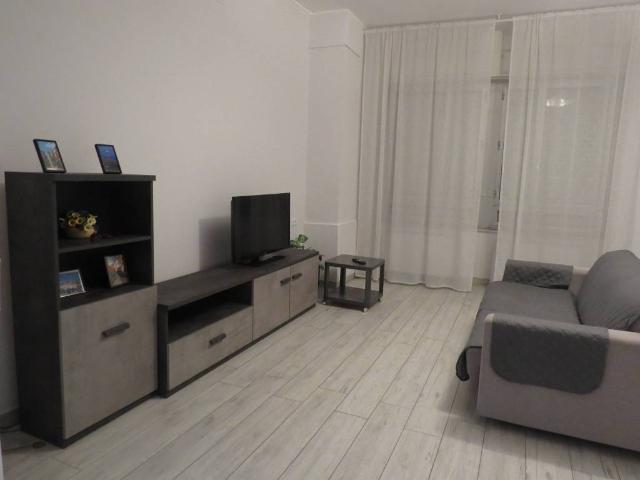 Appartamento in affitto a Centro Ovest, Serra Riccò