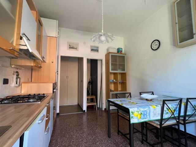 Appartamento in affitto a Levante, Serra Riccò