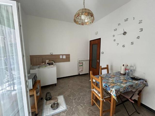 Appartamento in affitto a Molassana Alta, Genova