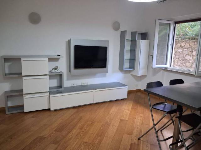 Appartamento in affitto a Costa dei Ratti, Genova