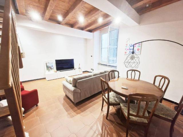 Appartamento in affitto a Centro Est, Serra Riccò