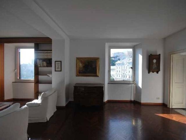 Appartamento in affitto a Centro Est, Serra Riccò