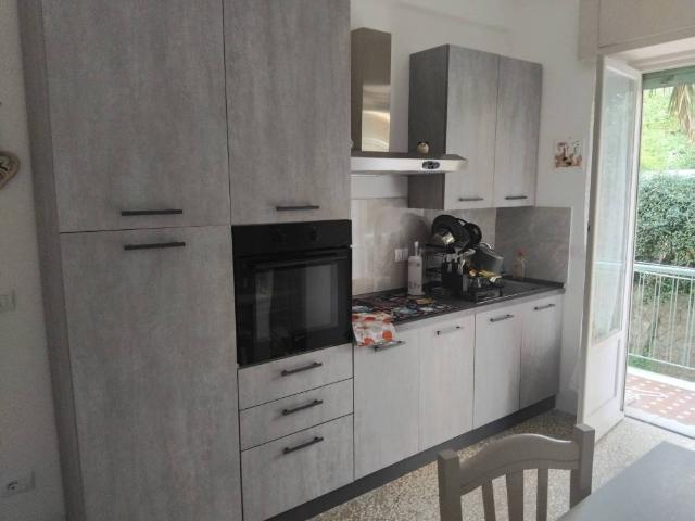 Appartamento in affitto a Levante, Serra Riccò