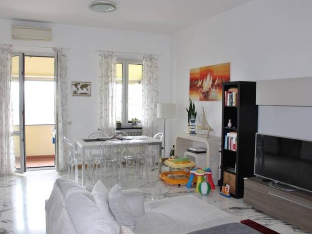 Appartamento in affitto a Levante, Serra Riccò