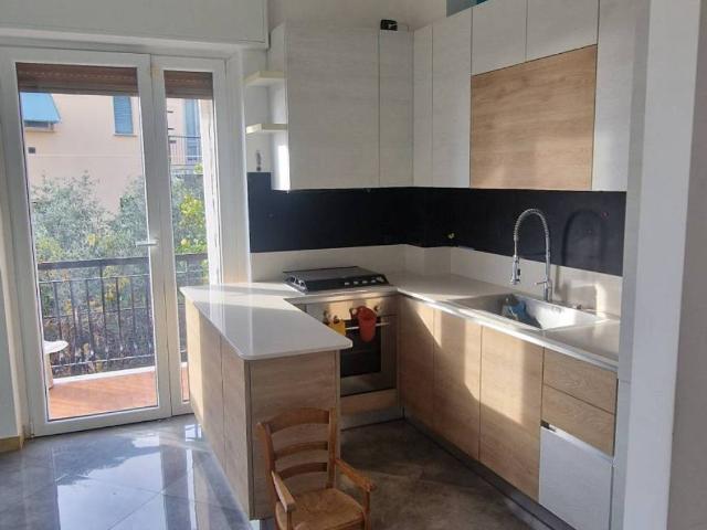 Appartamento in affitto a Levante, Serra Riccò