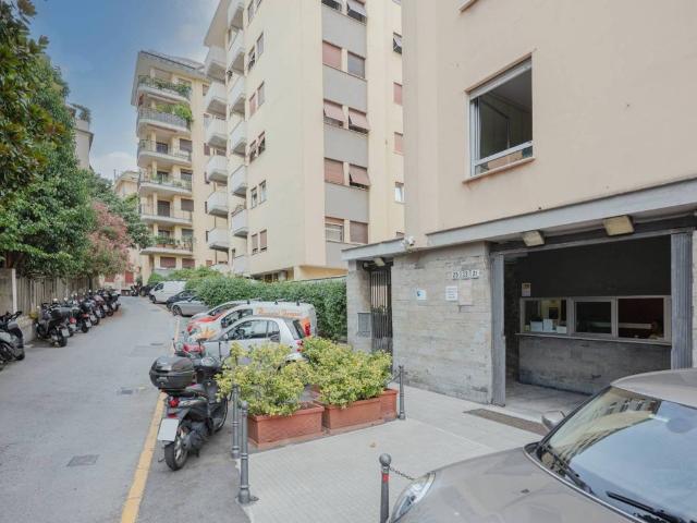 Appartamento in affitto a Centro Est, Serra Riccò