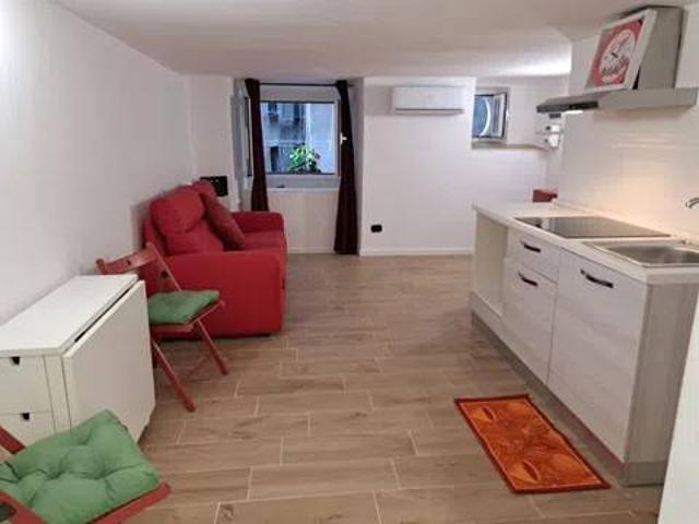 Appartamento in affitto a Centro Est, Serra Riccò