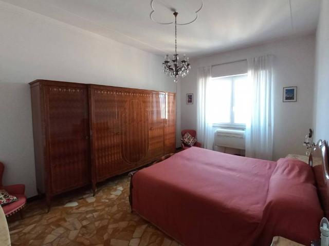 Appartamento in affitto a Medio Ponente, Serra Riccò