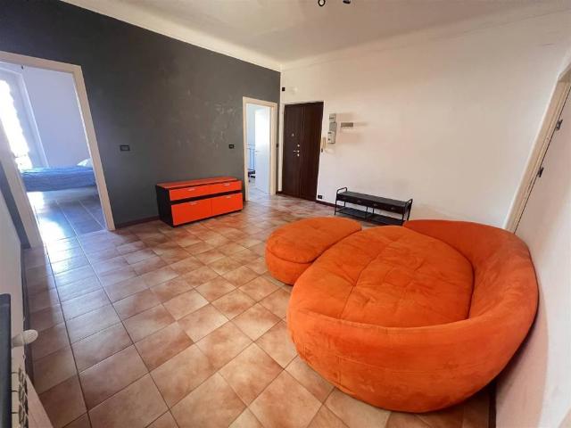 Appartamento in affitto a Rivarolo, Genova