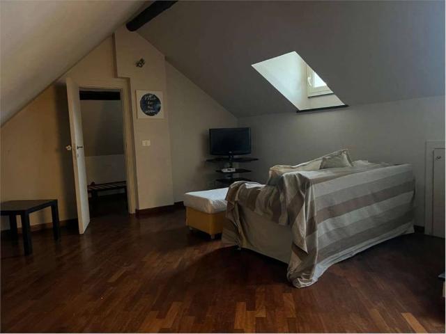 Appartamento in affitto a Centro Est, Serra Riccò