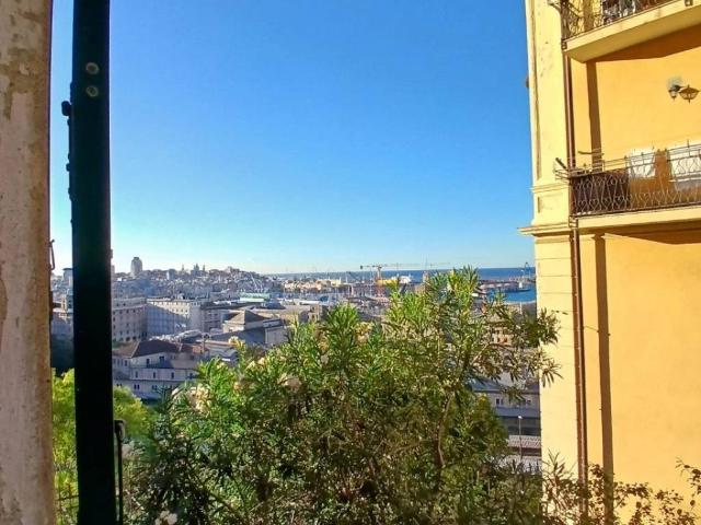 Appartamento in affitto a Lagaccio, Genova