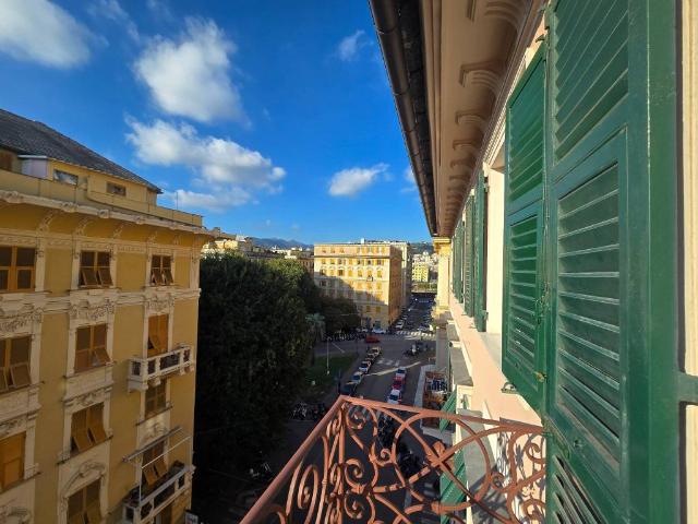 Appartamento in affitto a Foce, Genova