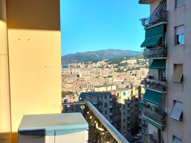 Appartamento in affitto a Medio Ponente, Serra Riccò