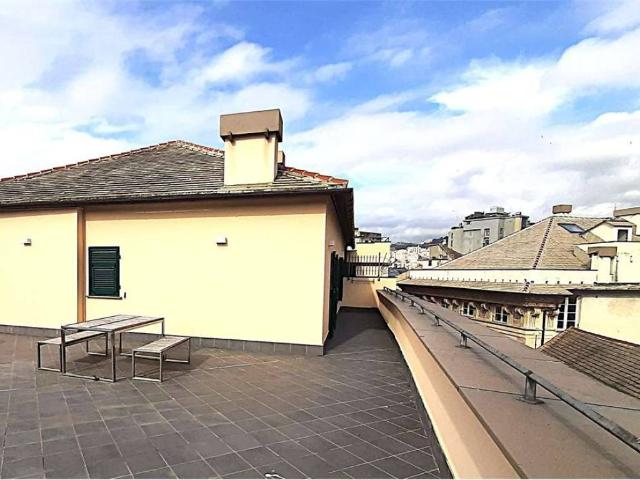 Appartamento in affitto a Centro Est, Serra Riccò