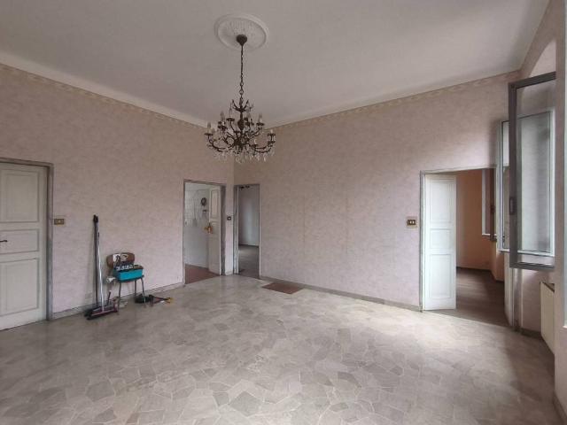 Appartamento in affitto a Ponente, Serra Riccò