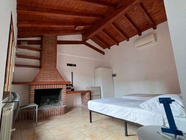 Appartamento in affitto a Medio Ponente, Serra Riccò