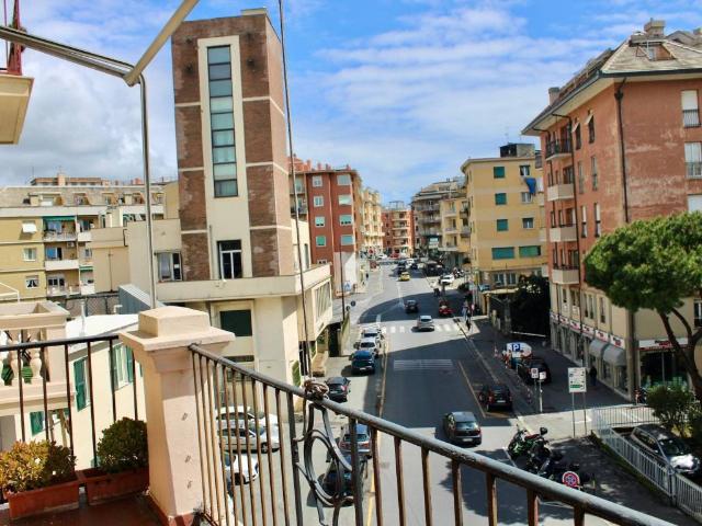 Appartamento in affitto a Medio Levante, Serra Riccò