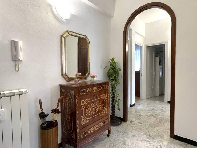 Appartamento in affitto a Centro Est, Serra Riccò