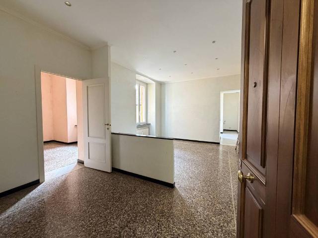 Appartamento in affitto a Medio Levante, Serra Riccò