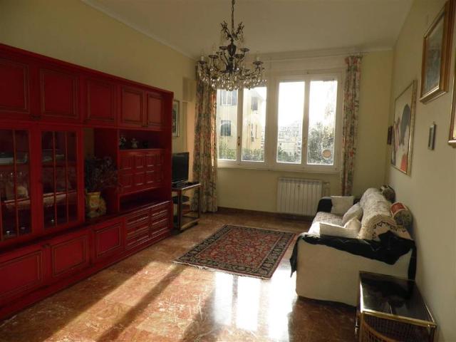 Appartamento in affitto a Medio Levante, Serra Riccò