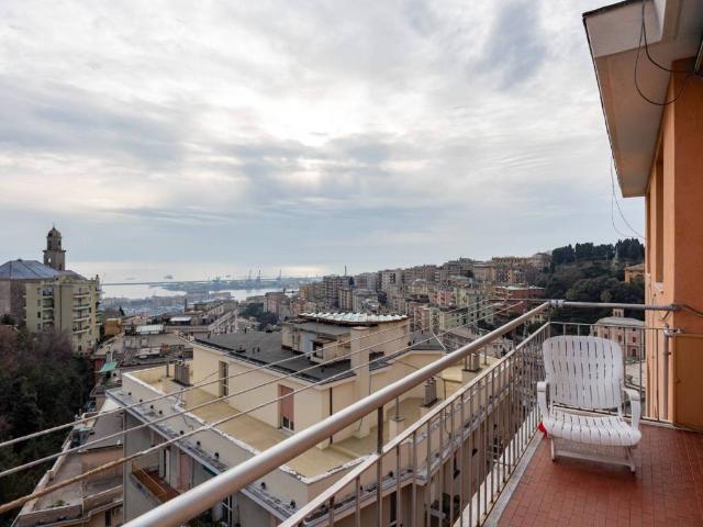 Appartamento in affitto a Centro Est, Serra Riccò