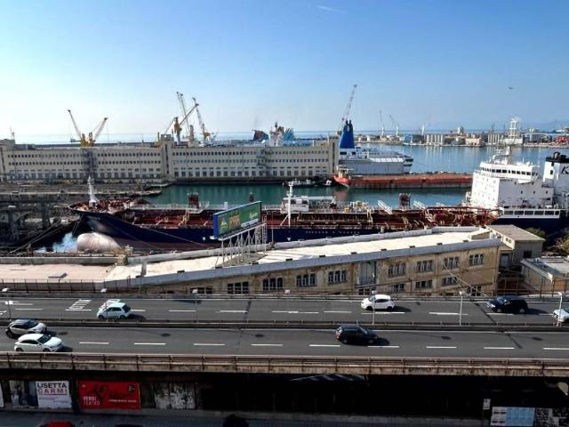 Appartamento in affitto a Molo, Genova
