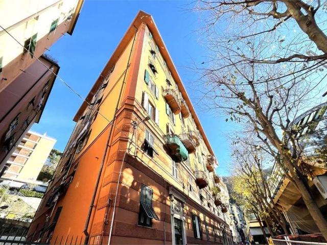 Appartamento in affitto a Certosa, Genova