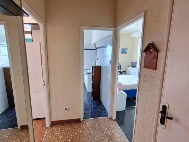 Appartamento in affitto a Medio Ponente, Serra Riccò