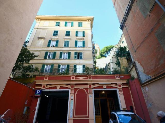 Appartamento in affitto a Centro Est, Serra Riccò