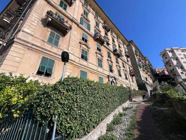 Appartamento in affitto a Centro Est, Serra Riccò