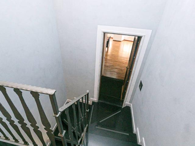 Appartamento in affitto a Centro Est, Serra Riccò