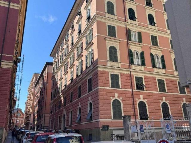 Appartamento in affitto a Centro Est, Serra Riccò