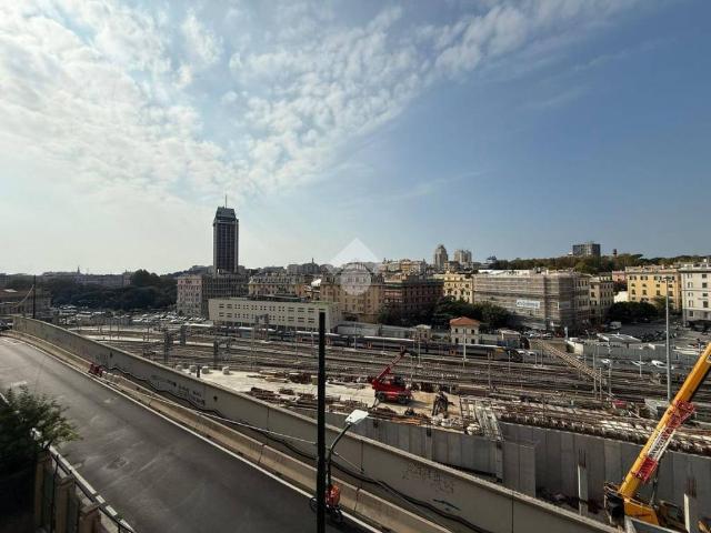 Appartamento in affitto a Centro Est, Serra Riccò