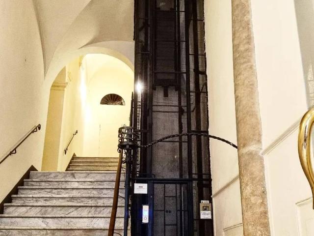Appartamento in affitto a Centro Est, Serra Riccò