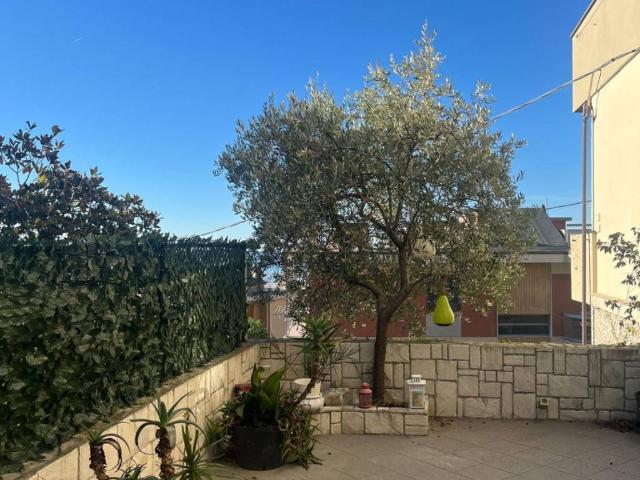 Appartamento in affitto a Levante, Serra Riccò