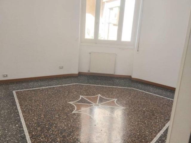 Appartamento in affitto a Levante, Serra Riccò