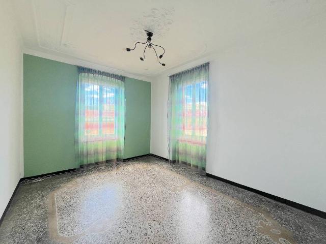 Appartamento in affitto a Centro Est, Serra Riccò