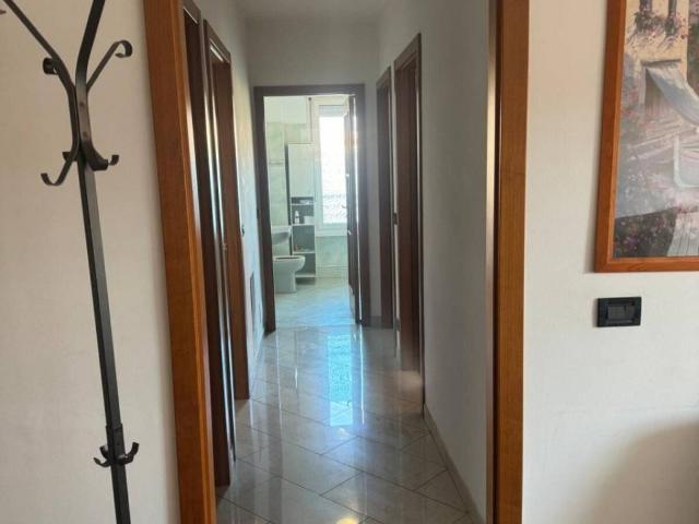 Appartamento in affitto a Centro Ovest, Serra Riccò