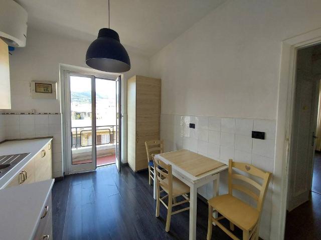 Appartamento in affitto a Marassi, Genova
