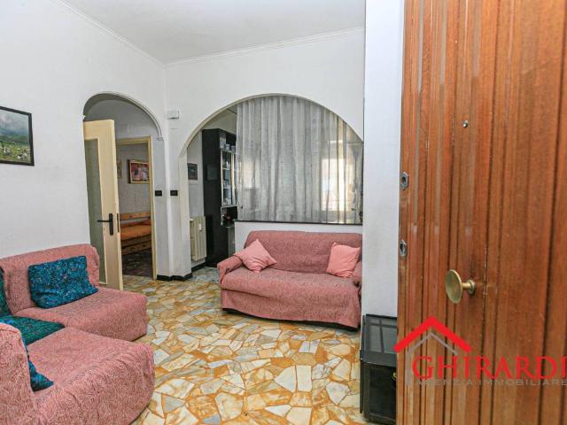Appartamento in affitto a Medio Ponente, Serra Riccò