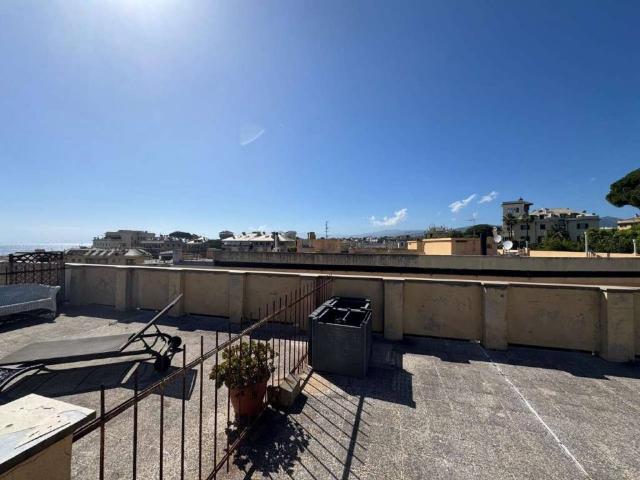 Appartamento in affitto a Boccadasse, Genova