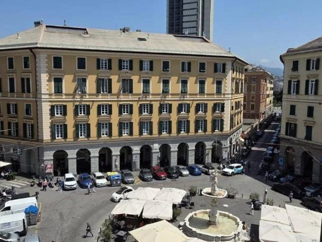 Appartamento in affitto a Centro Est, Serra Riccò