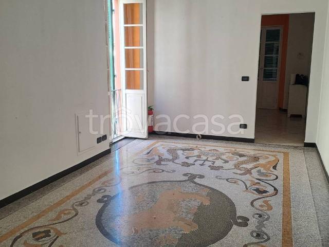 Appartamento in affitto a Medio Ponente, Serra Riccò