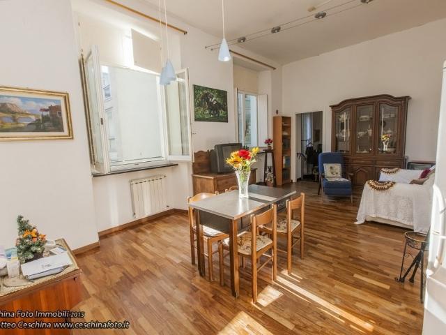 Appartamento in affitto a Centro Est, Serra Riccò