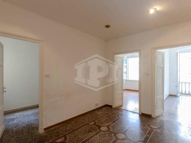 Appartamento in affitto a Centro Est, Serra Riccò